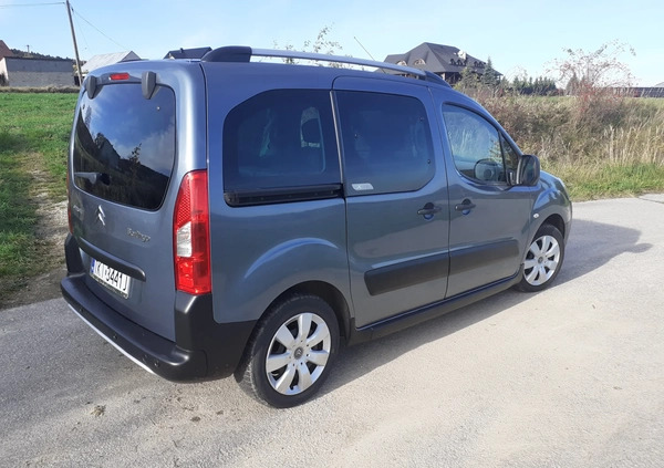 Citroen Berlingo cena 26900 przebieg: 221000, rok produkcji 2010 z Brzozów małe 46